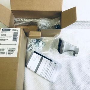 NEW AMEROCK 18" INCHES BH36023G10 SINGLE TOWEL BAR BRUSHED NICKEL FINISH